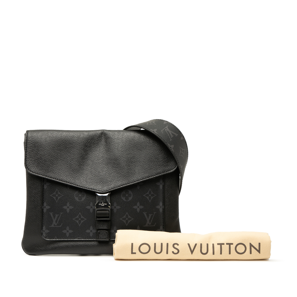 Pre-Loved Louis Vuitton Taigarama Outdoor Flap Messenger - Picture 8 of 8
